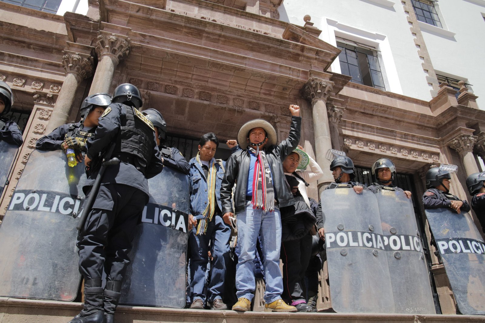 Die Kolonialität der Macht und das Justizsystem: eine dekoloniale Annäherung